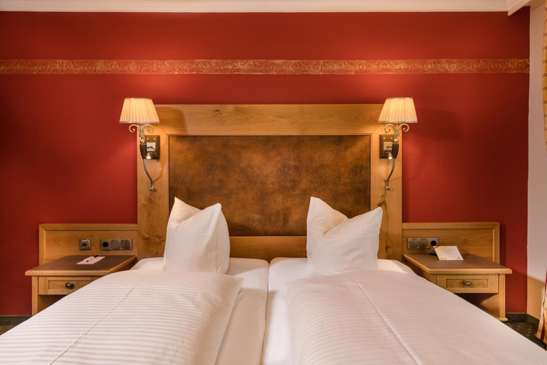 Bedroom, Hotel Zauchenseehof, Sankt Johann im Pongau
