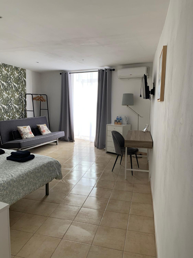 Others 3, Hostal Casa Michaels, Tarragona