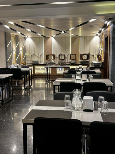 Food & Drinks 5, Royal Ace Luxur Hotel, Bangalore