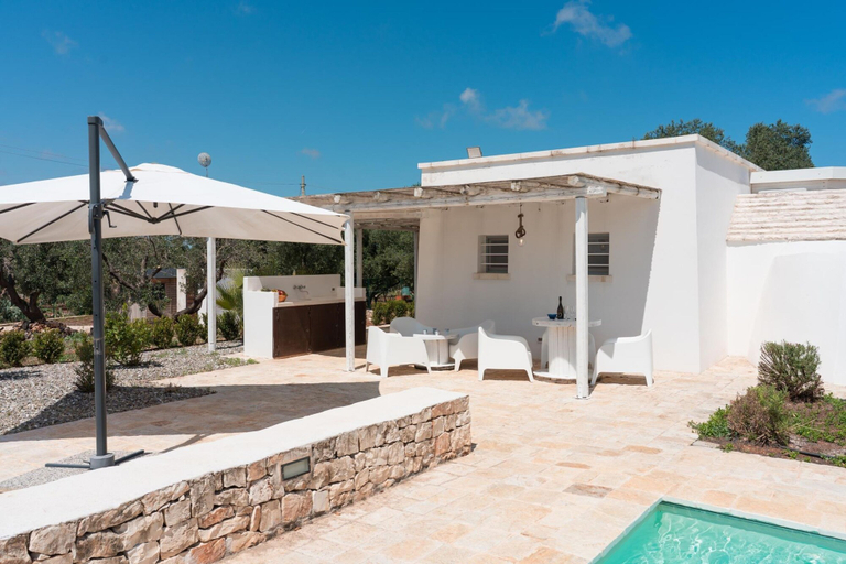Room 5, Trullo Eughene a con Piscina, Brindisi