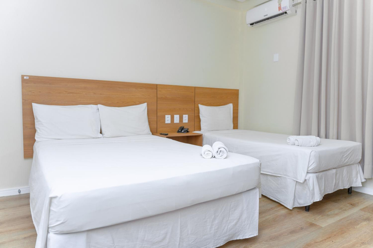 Bedroom 3, Hotel Equinocios Essential, Barcarena