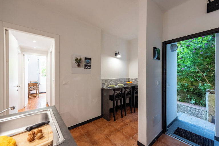 Interior, Yard Apartment Vernazza, La Spezia