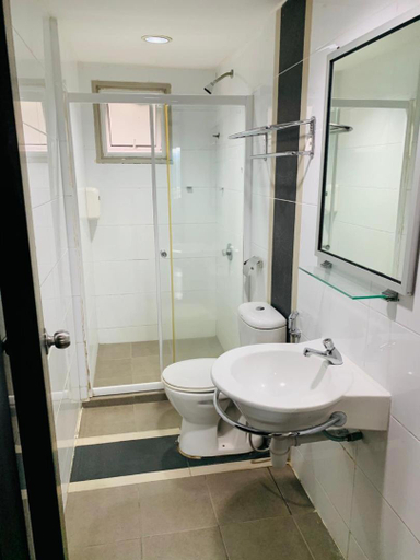 Bathroom 4, KK Spacious Homestay, Kota Kinabalu