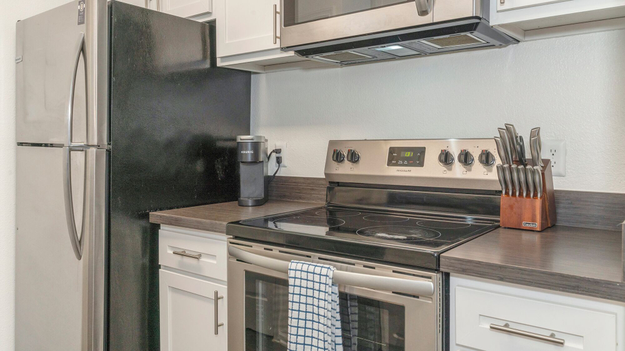 Private kitchen 3, Landing Jacksonville, Duval