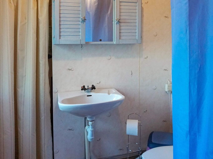 Bathroom 3, person holiday home in NORRTALJE-By Traum, Norrtälje