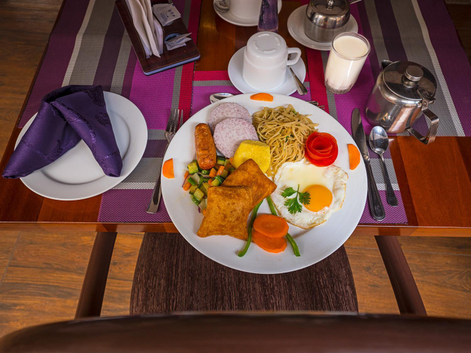 Food & Drinks 3, Central Park Hotel, Starehe