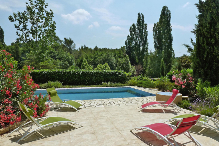 Sport & Beauty 2, holiday home in Puymeras with garden, Vaucluse