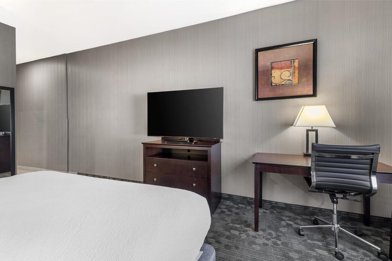 Bedroom 3, Best Western Concord Inn & Suites, Merrimack