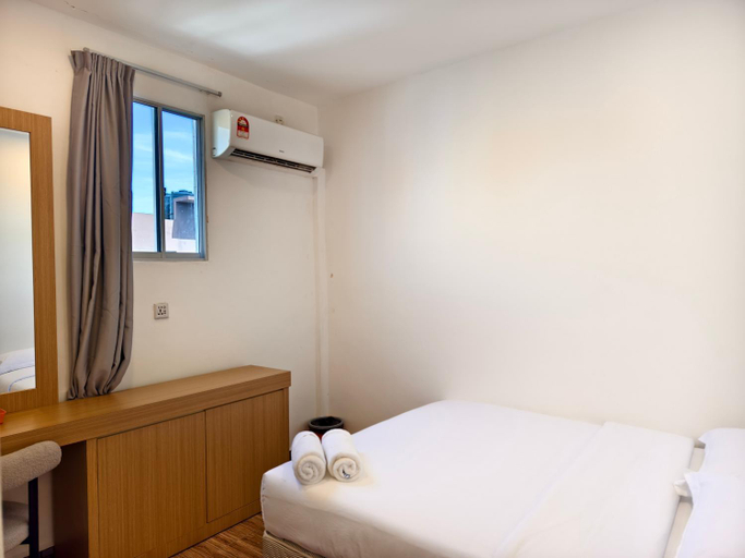 Bedroom 2, Shoreline Guesthouse 海岸线客栈, Semporna