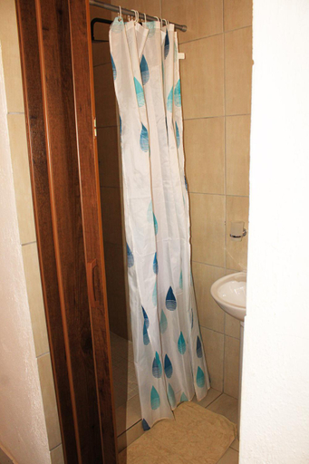 Bathroom 4, Meredale Lodge, City of Johannesburg