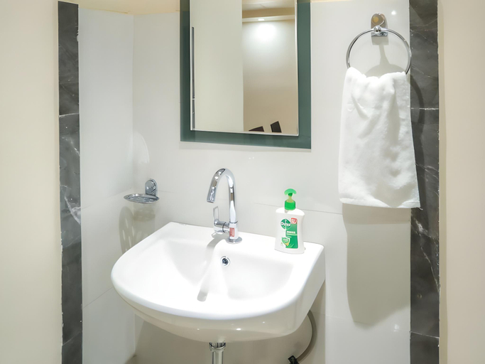 Bathroom 2, Aagam, Varanasi
