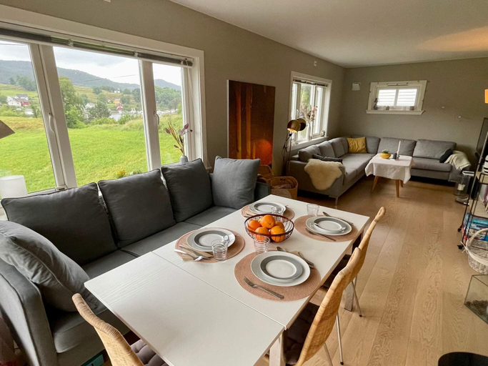 Others 4, person holiday home in Bjoa-By Traum, Oelen