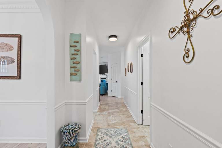 Interior entrance, Beach House - Baby Blue Heron by PHG, Bay