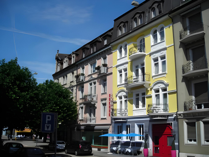Others 3, Ambassador, Solothurn