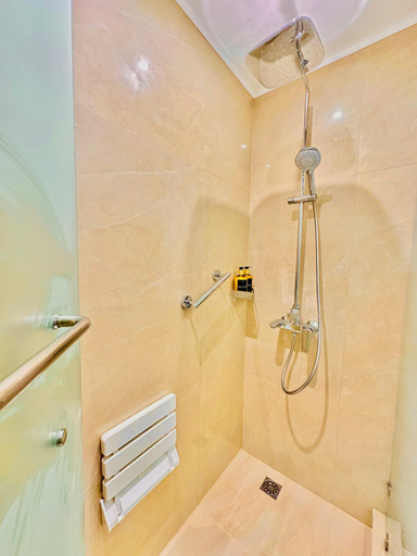 Bathroom 5, Relaxing 1BR Suite in La Mirada, Lapu-Lapu City