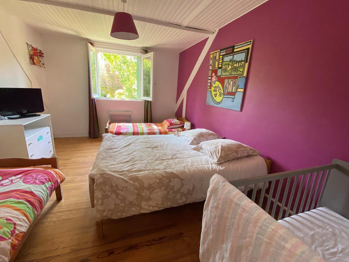 Bedroom 2, Holiday Home in Moelan near Kerfany Beach, Finistère
