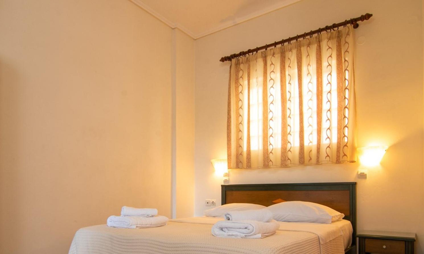 Bedroom 2, Virginia Studios, Crete
