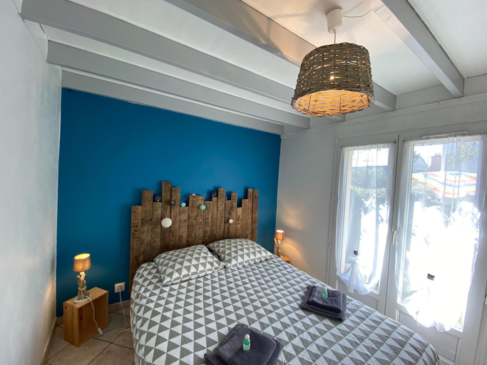 Bedroom 2, Holiday Home in Carteret near Dunes Beach, Manche