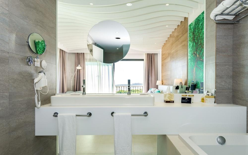 Bathroom 5, Tui Blue Isla Cristina Palace, Huelva