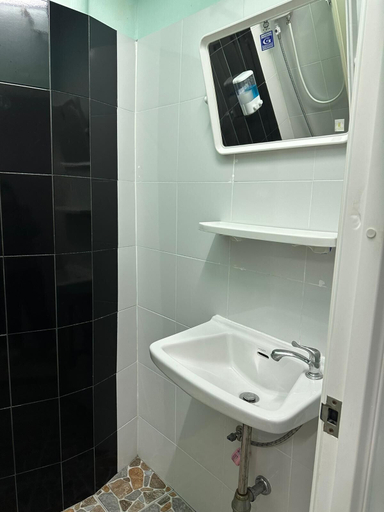 Bathroom 4, Phuket Inn Patong Hub, Phuket Island