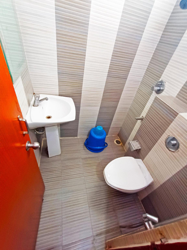 Bathroom 3, Pavithra Paradise, Bangalore