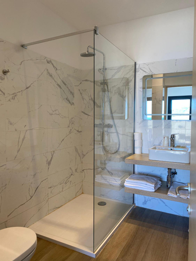 Bathroom, Hotel Restaurant Le Filosorma, Haute-Corse