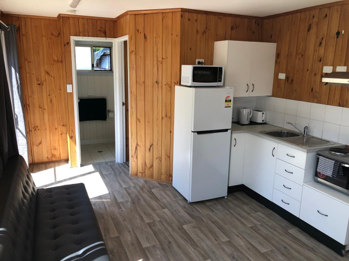 Others 4, Coachstop Caravan Park, Maitland