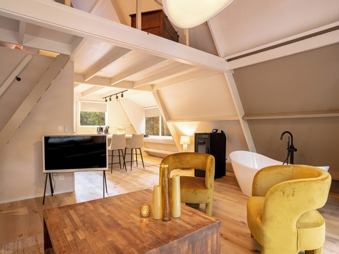 Living area 2, Boshuisje Rekem One-Bedroom Houses, Limburg