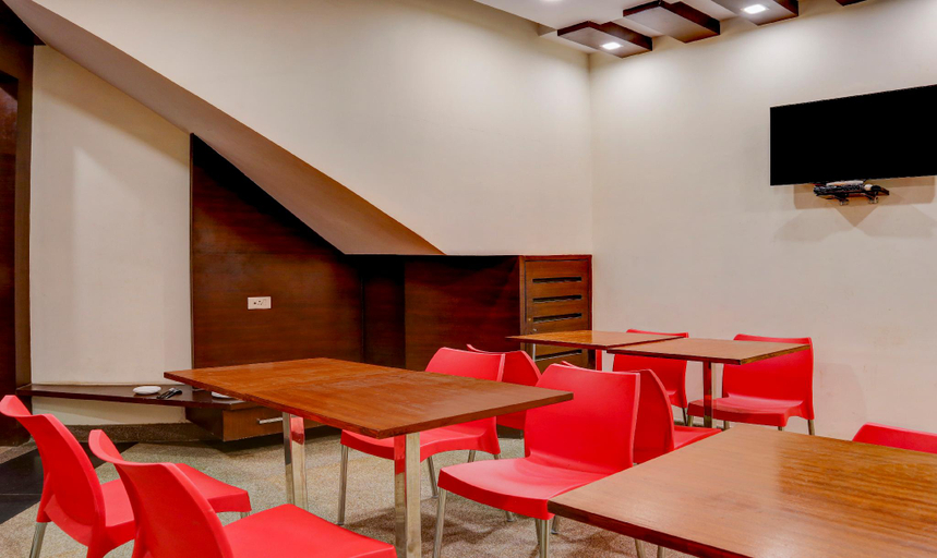 Food & Drinks 5, Treebo Azure, Varanasi