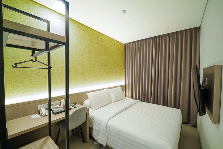 Bedroom 5, Front One Boutique Hotel Taman Anggrek, West Jakarta