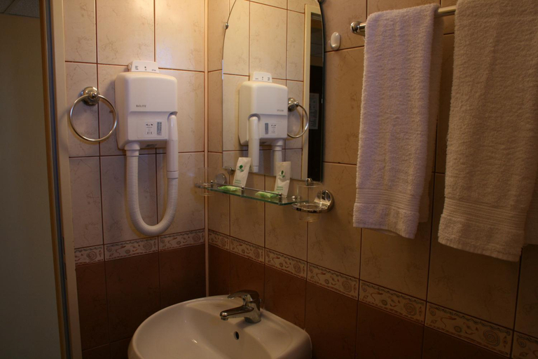 Bathroom 4, Sofia Family Hotel, Pomorie