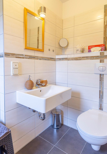 Bathroom 4, Hotel Restaurant Muhlenhof Bosse, Gotha