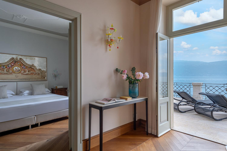 Bedroom 4, Villa delle Palme, Brescia