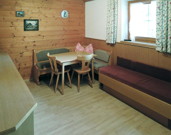 Others 4, Apartment in Fusch Near Grossglockner Road, Zell am See