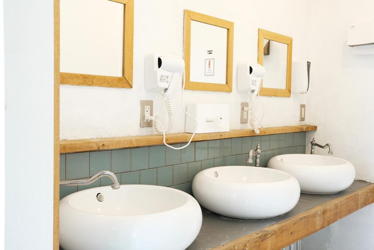 Bathroom 5, LodgingToyko Uguisudani, Taitō