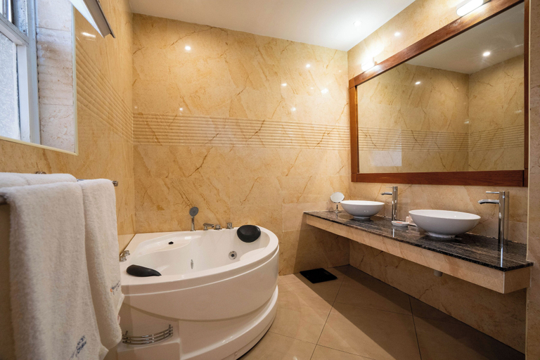 Bathroom 4, Kilua Residences by CityBlue, Mombasa, Kisauni