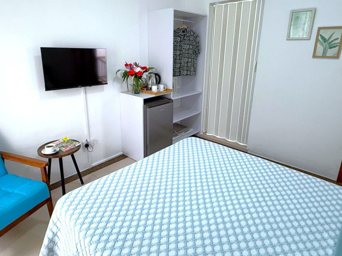 Bedroom 1, Residence Le Point Choisy