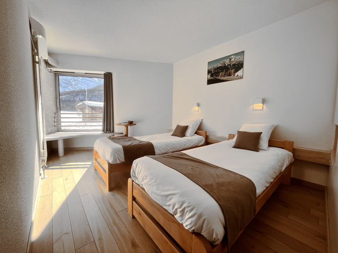 Bedroom 2, La Bessannaise, Savoie