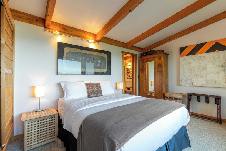 Bedroom 2, Heron Rook Cottage by Avantstay Panoramic View, Island