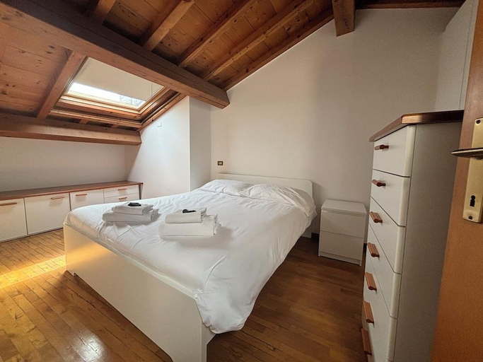 Bedroom 3, VERONETTA 52, Verona