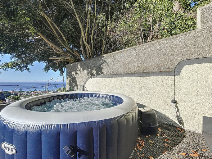 Room 5, Villa Santa Luzia 2 by Atlantic Holiday, Funchal
