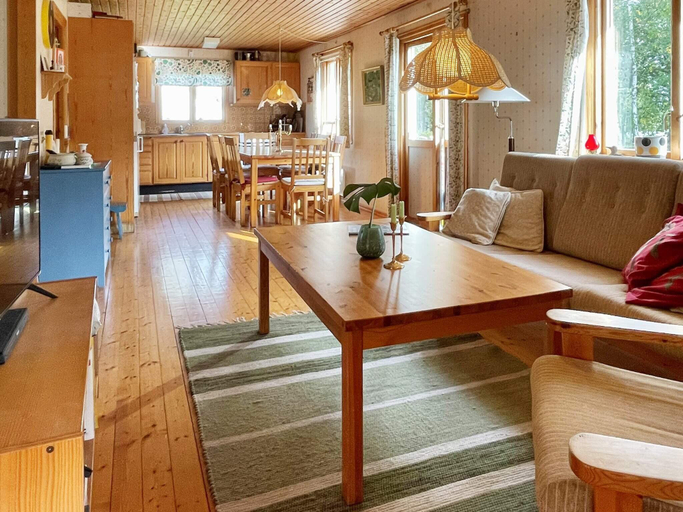 Others 5, Coastal House with Guest Cottage, Mönsterås