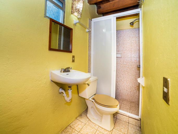 Bathroom 2, Posada Real del Valle, Valle de Bravo