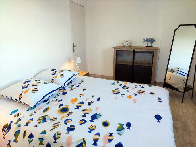 Bedroom 2, Stone House in Brittany with Sea Views, Finistère