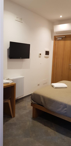 Bedroom 5, Dal Patricano Hotel, Frosinone