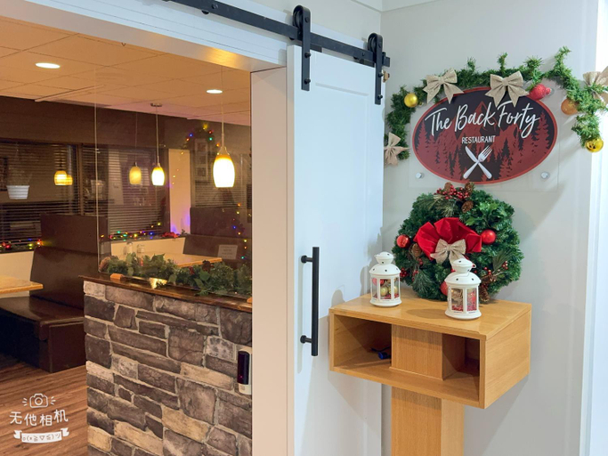 Food & Drinks 5, Wells Gray Inn, Thompson-Nicola
