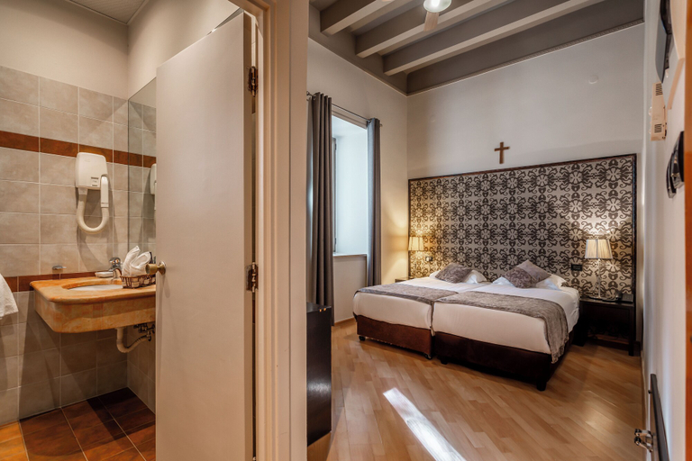 Bedroom 2, Notre Dame of Jerusalem Center, Jerusalem