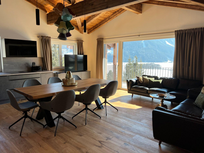Others 4, Penthouse in Wildkogel with Mountain Views, Zell am See