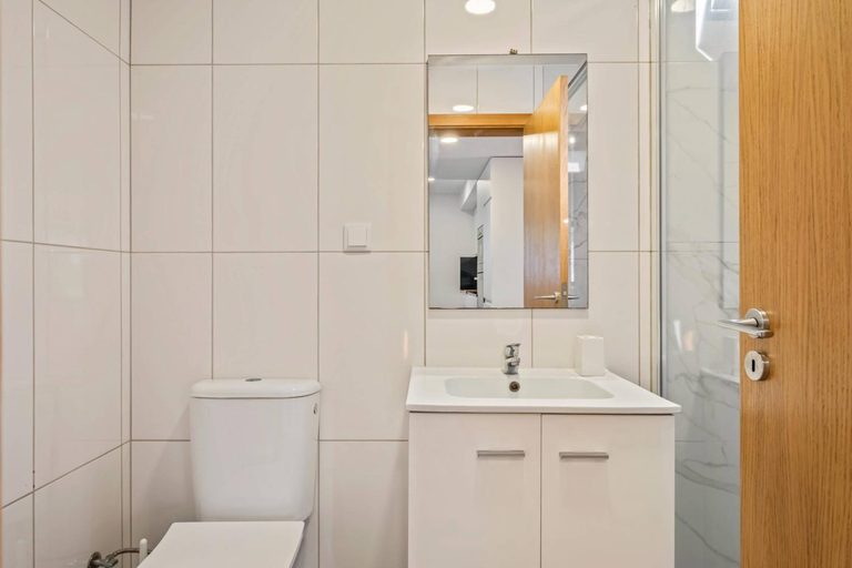Bathroom, Tornos, Funchal