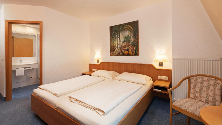 Bedroom 2, Gasthof Hotel Anker, Würzburg